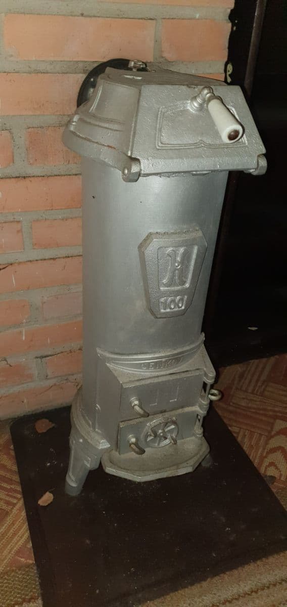 Prodej chaty, chalupy 46 m², pozemek 900 m², Bratřínov, Středočeský kraj Prodej chaty, chalupy 46 m², pozemek 900 m², Bratřínov, Středočeský kraj