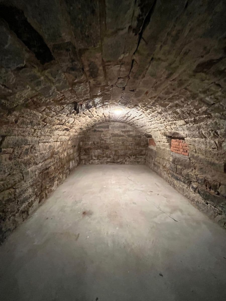 Pronájem nebytového prostoru 81 m², Anenské náměstí, Jablonec nad Nisou, Liberecký kraj Pronájem nebytového prostoru 81 m², Anenské náměstí, Jablonec nad Nisou, Liberecký kraj