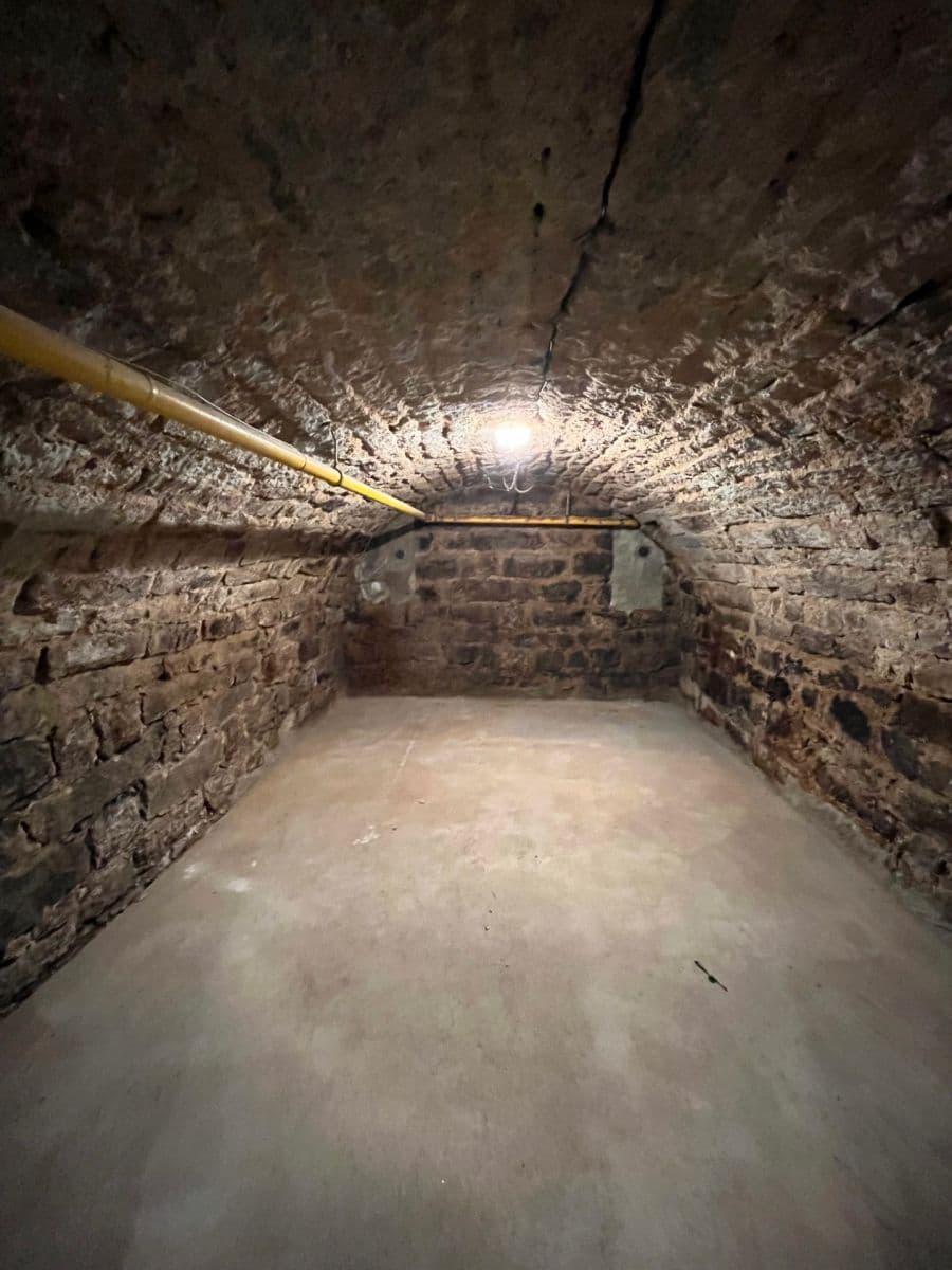 Pronájem nebytového prostoru 81 m², Anenské náměstí, Jablonec nad Nisou, Liberecký kraj Pronájem nebytového prostoru 81 m², Anenské náměstí, Jablonec nad Nisou, Liberecký kraj