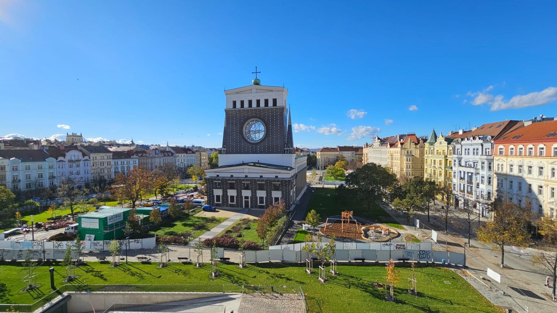 Pronájem bytu 2+kk 68 m², náměstí Jiřího z Poděbrad, Praha, Praha Pronájem bytu 2+kk 68 m², náměstí Jiřího z Poděbrad, Praha, Praha