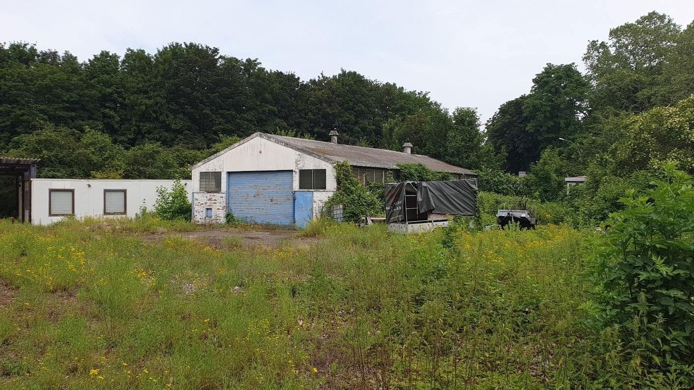 Prodej nebytového prostoru 8.000 m², Duisburg, Severní Porýní-Vestfálsko Prodej nebytového prostoru 8.000 m², Duisburg, Severní Porýní-Vestfálsko