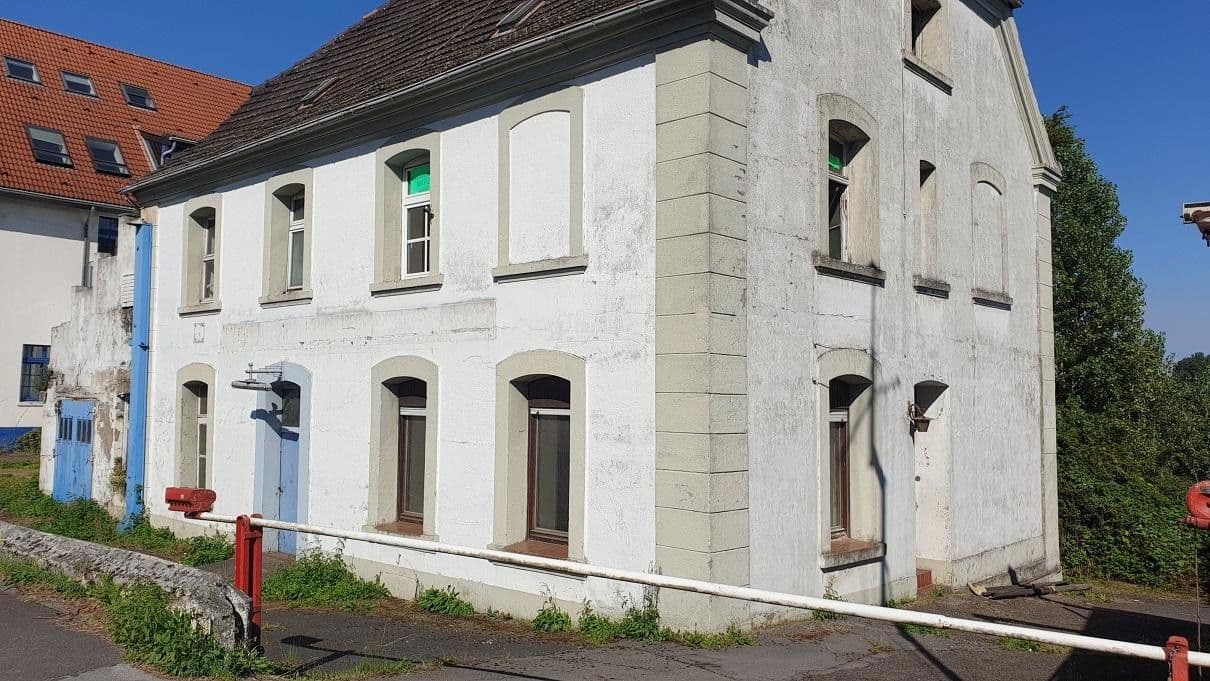 Prodej nebytového prostoru 8.000 m², Duisburg, Severní Porýní-Vestfálsko Prodej nebytového prostoru 8.000 m², Duisburg, Severní Porýní-Vestfálsko