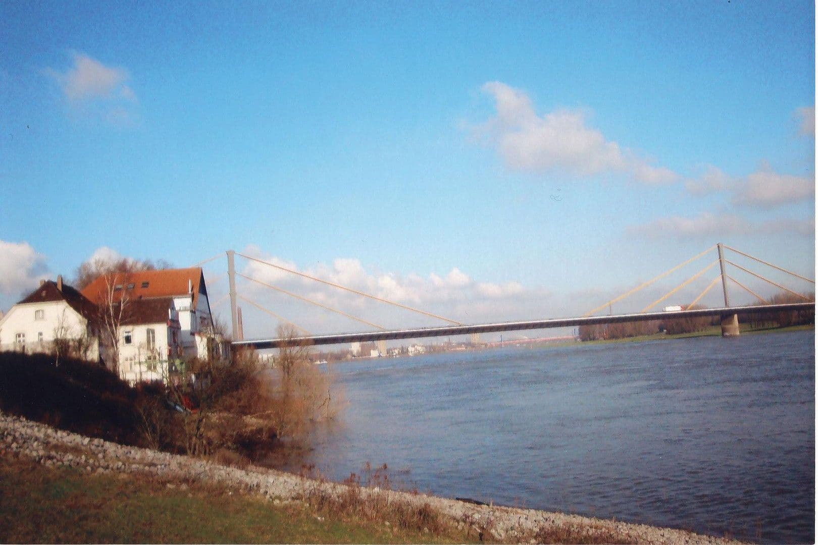 Prodej nebytového prostoru 8.000 m², Duisburg, Severní Porýní-Vestfálsko Prodej nebytového prostoru 8.000 m², Duisburg, Severní Porýní-Vestfálsko