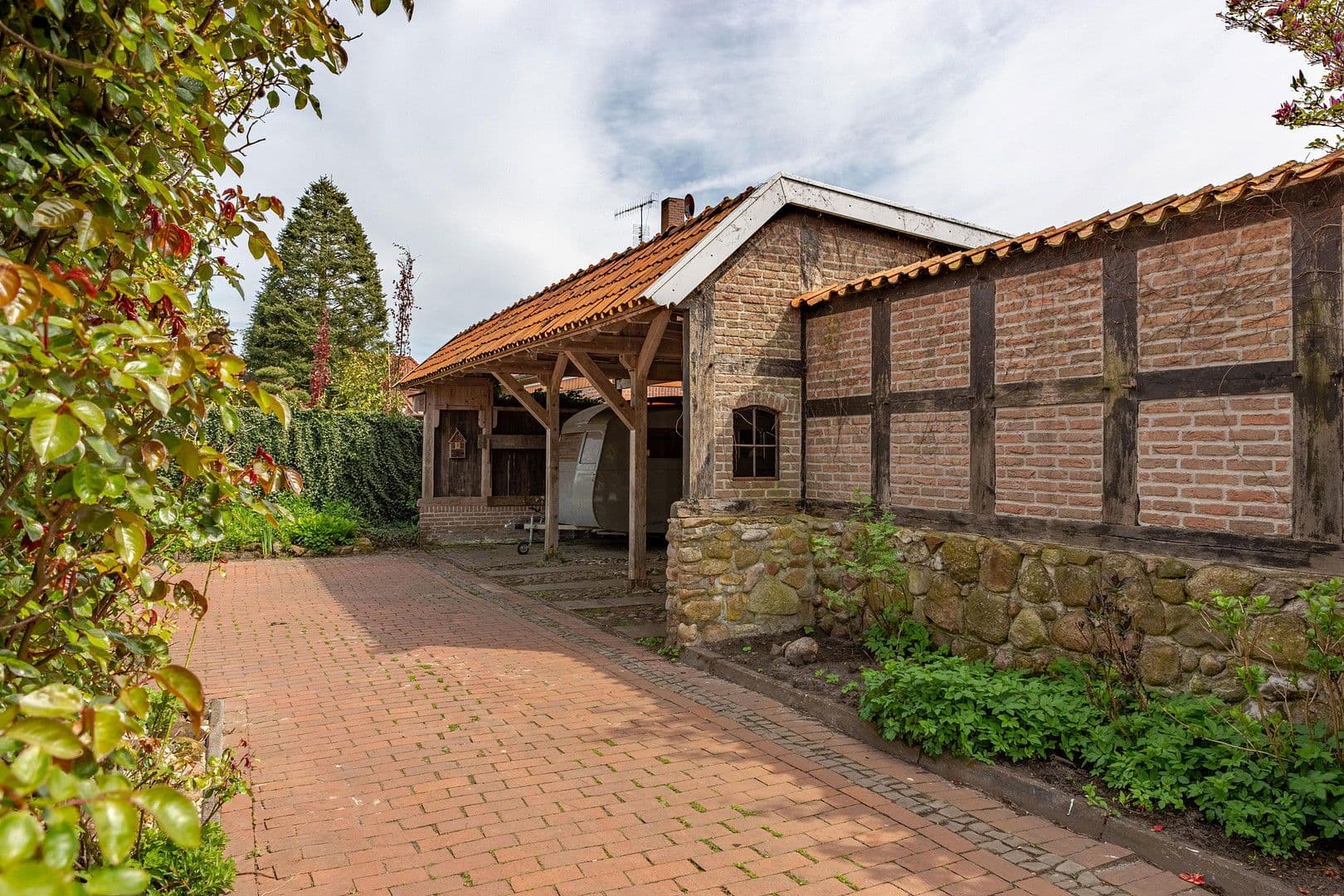 Prodej domu 222 m², pozemek 1.650 m², Friesoythe, Dolní Sasko Prodej domu 222 m², pozemek 1.650 m², Friesoythe, Dolní Sasko