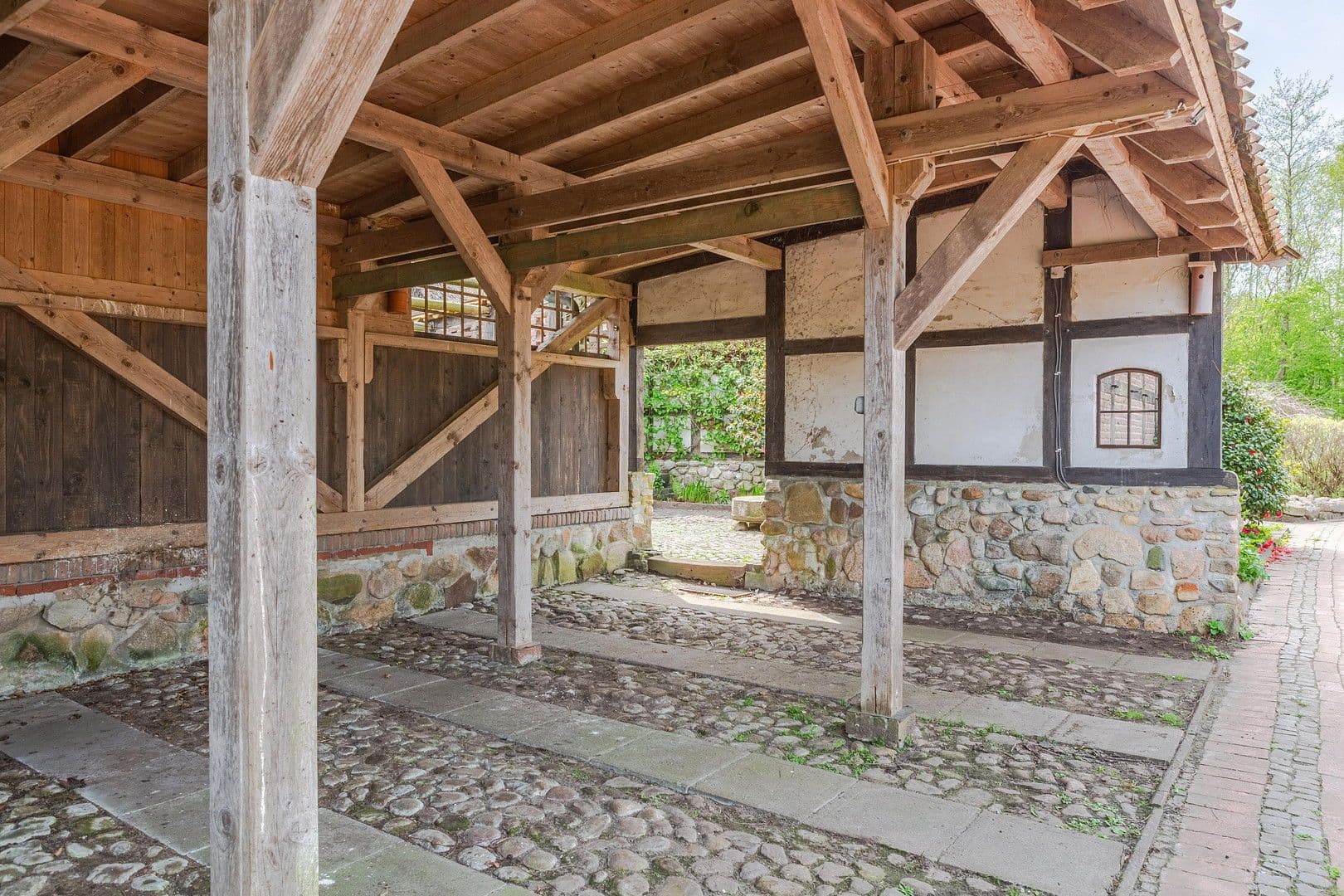 Prodej domu 222 m², pozemek 1.650 m², Friesoythe, Dolní Sasko Prodej domu 222 m², pozemek 1.650 m², Friesoythe, Dolní Sasko