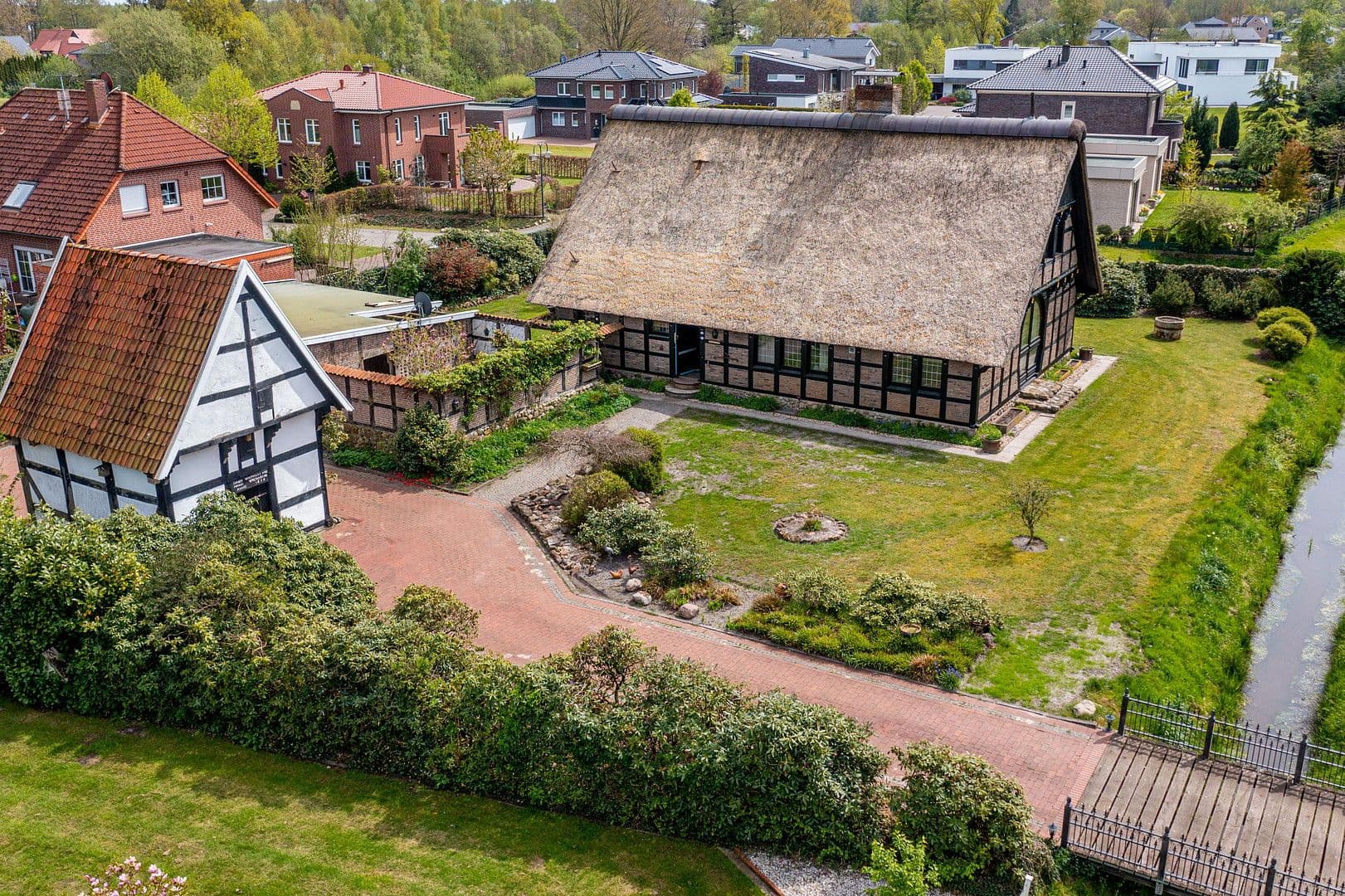 Prodej domu 222 m², pozemek 1.650 m², Friesoythe, Dolní Sasko Prodej domu 222 m², pozemek 1.650 m², Friesoythe, Dolní Sasko