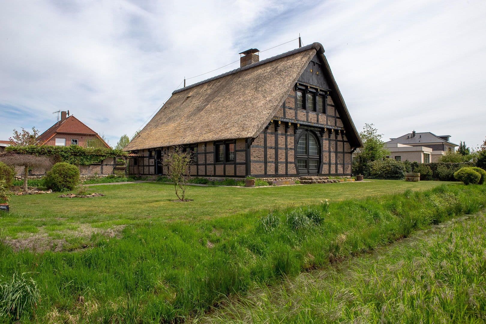 Prodej domu 222 m², pozemek 1.650 m², Friesoythe, Dolní Sasko Prodej domu 222 m², pozemek 1.650 m², Friesoythe, Dolní Sasko