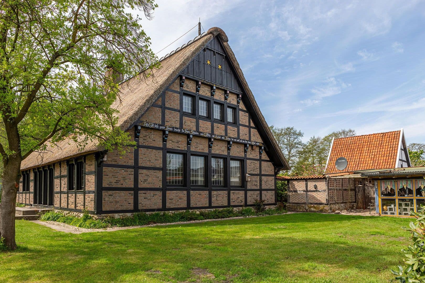 Prodej domu 222 m², pozemek 1.650 m², Friesoythe, Dolní Sasko Prodej domu 222 m², pozemek 1.650 m², Friesoythe, Dolní Sasko