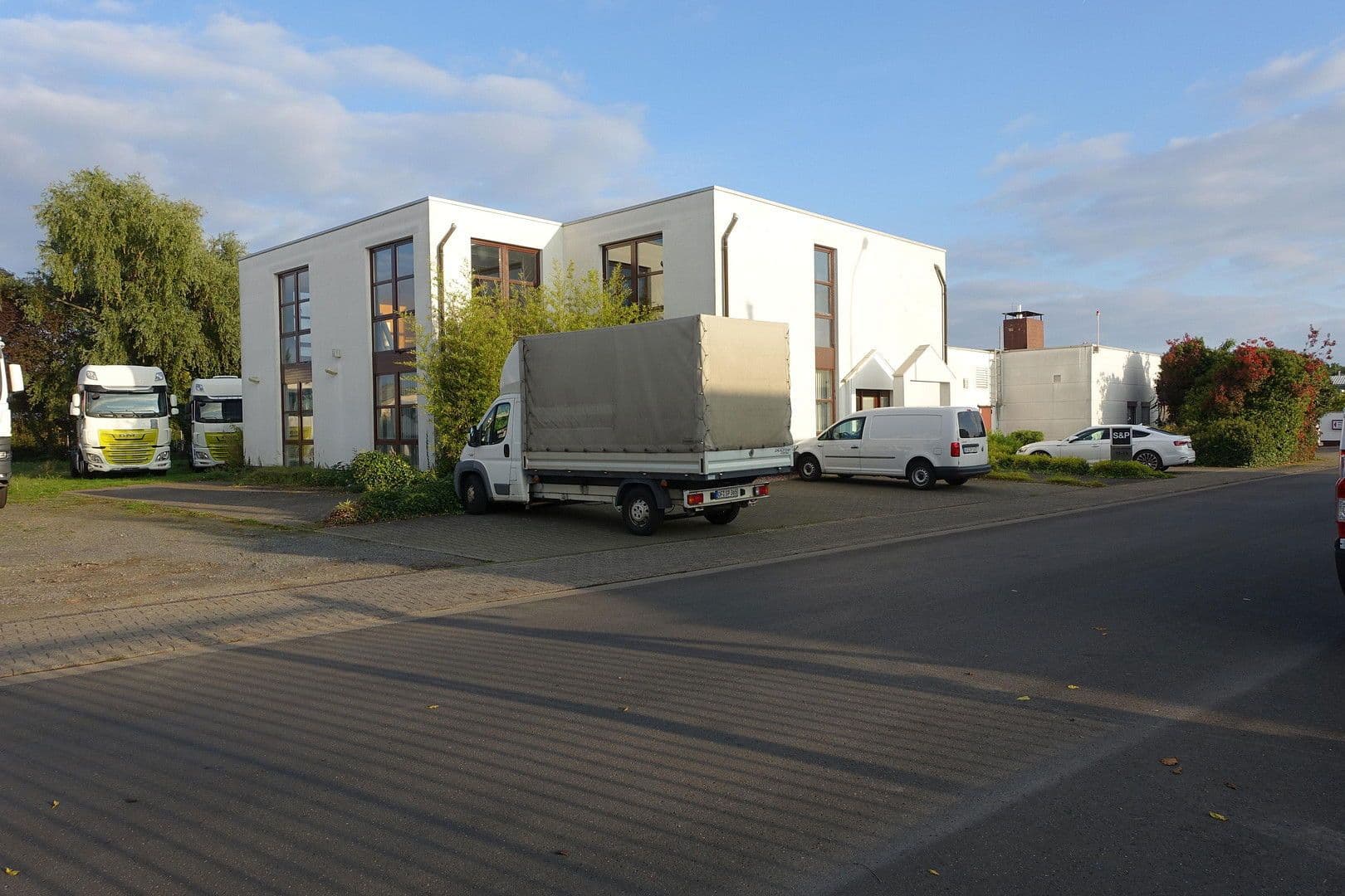 Prodej nebytového prostoru 3.383 m², Zeppelinring 12-14, Mühlheim am Main, Hessen Prodej nebytového prostoru 3.383 m², Zeppelinring 12-14, Mühlheim am Main, Hessen