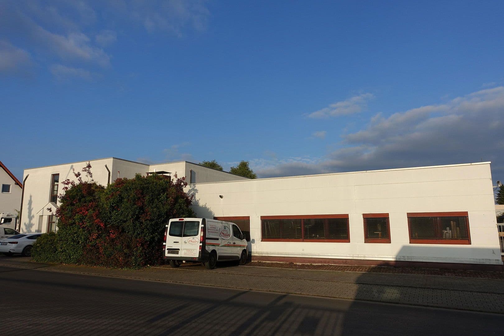 Prodej nebytového prostoru 3.383 m², Zeppelinring 12-14, Mühlheim am Main, Hessen Prodej nebytového prostoru 3.383 m², Zeppelinring 12-14, Mühlheim am Main, Hessen