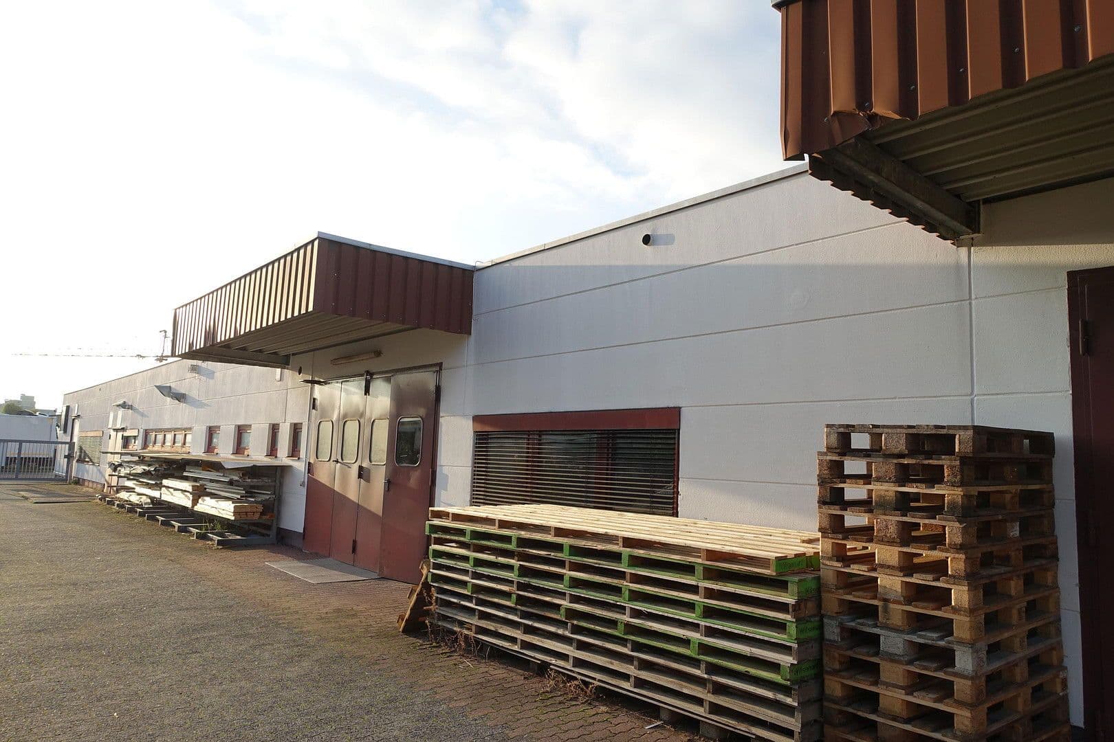 Prodej nebytového prostoru 3.383 m², Zeppelinring 12-14, Mühlheim am Main, Hessen Prodej nebytového prostoru 3.383 m², Zeppelinring 12-14, Mühlheim am Main, Hessen