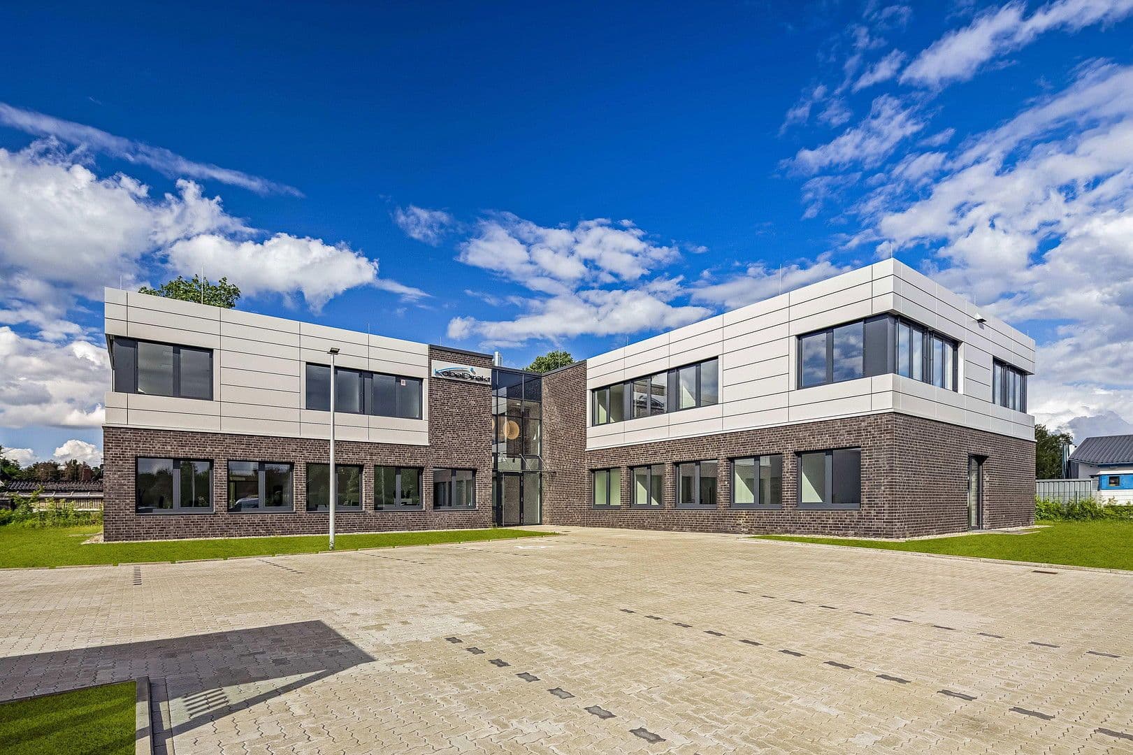 Prodej kanceláře 1.245 m², Theodor-Storm-Straße 31, Quickborn, Šlesvicko-Holštýnsko Prodej kanceláře 1.245 m², Theodor-Storm-Straße 31, Quickborn, Šlesvicko-Holštýnsko