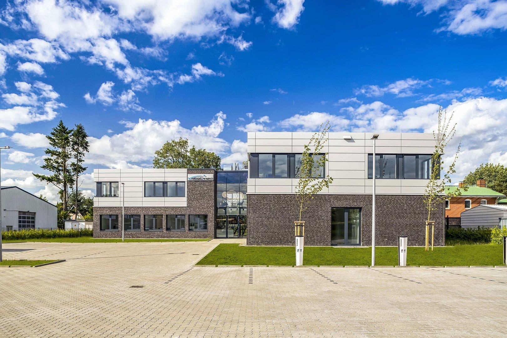 Prodej kanceláře 1.245 m², Theodor-Storm-Straße 31, Quickborn, Šlesvicko-Holštýnsko Prodej kanceláře 1.245 m², Theodor-Storm-Straße 31, Quickborn, Šlesvicko-Holštýnsko