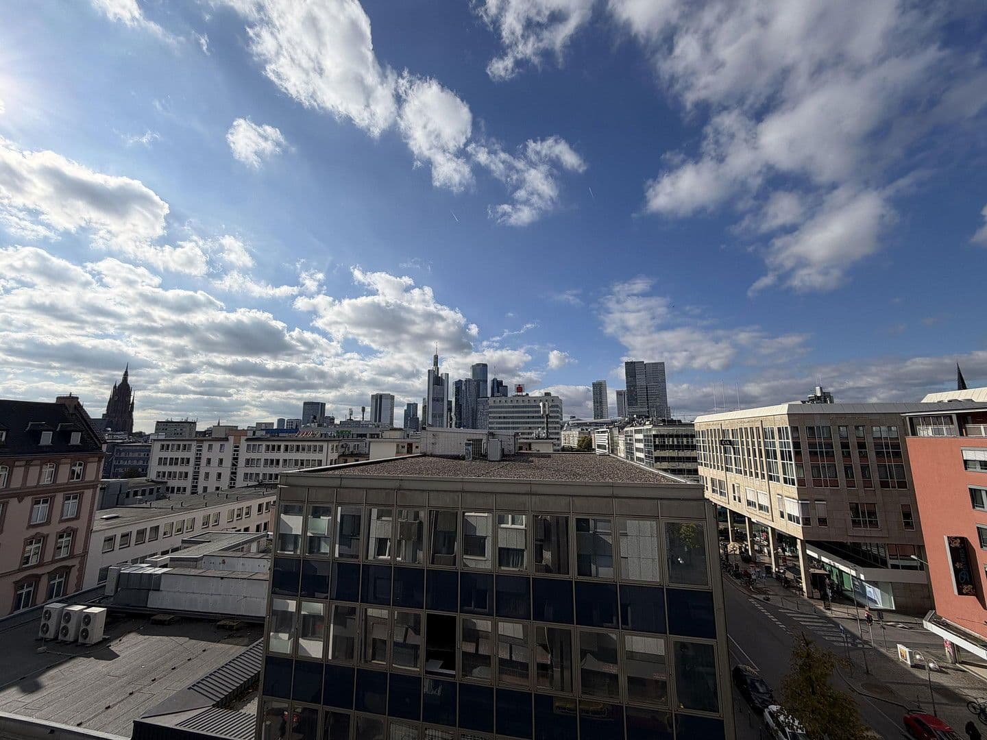 Pronájem bytu 1+1 33 m², Zeil 39, Frankfurt am Main, Hessen Pronájem bytu 1+1 33 m², Zeil 39, Frankfurt am Main, Hessen