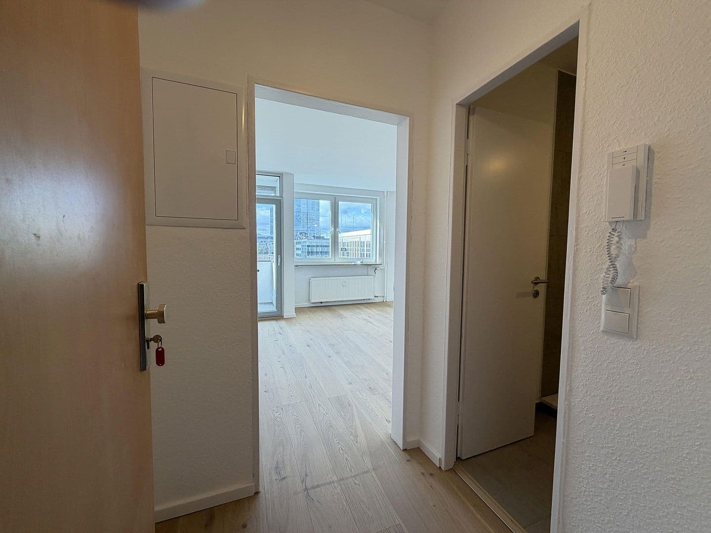 Pronájem bytu 1+1 33 m², Zeil 39, Frankfurt am Main, Hessen Pronájem bytu 1+1 33 m², Zeil 39, Frankfurt am Main, Hessen