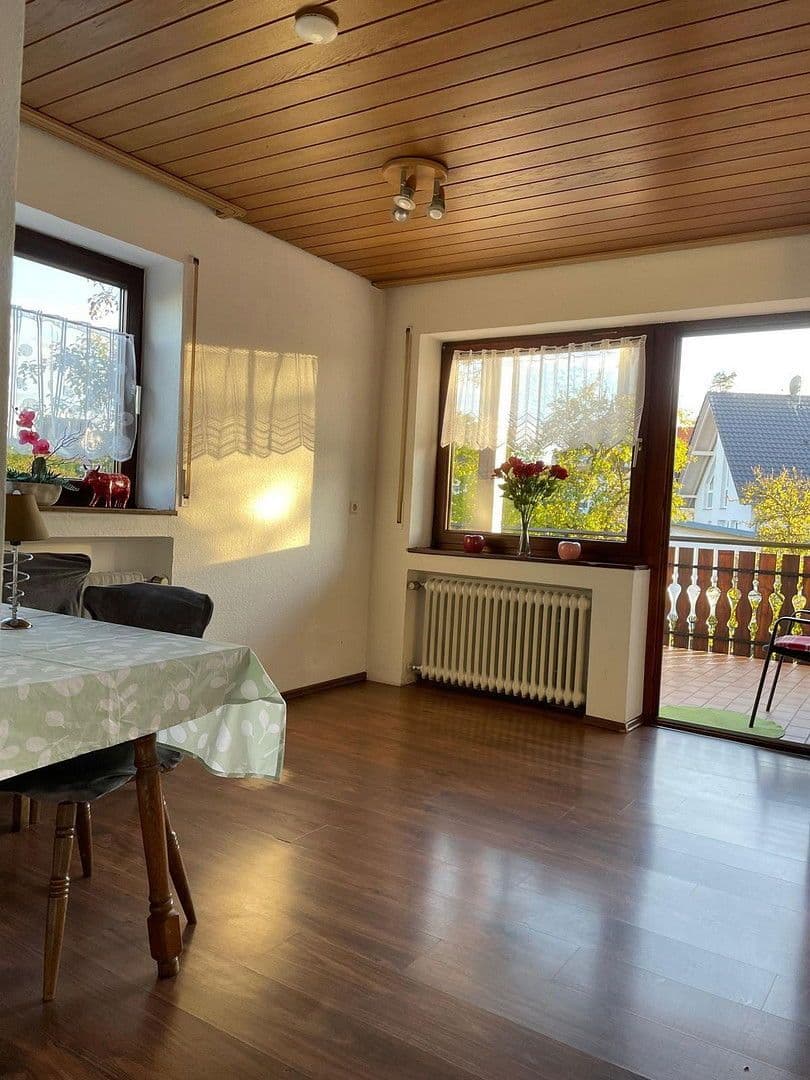 Prodej domu 120 m², pozemek 1.000 m², Biberbachstraße 13, Langenenslingen, Bádensko-Württembersko Prodej domu 120 m², pozemek 1.000 m², Biberbachstraße 13, Langenenslingen, Bádensko-Württembersko