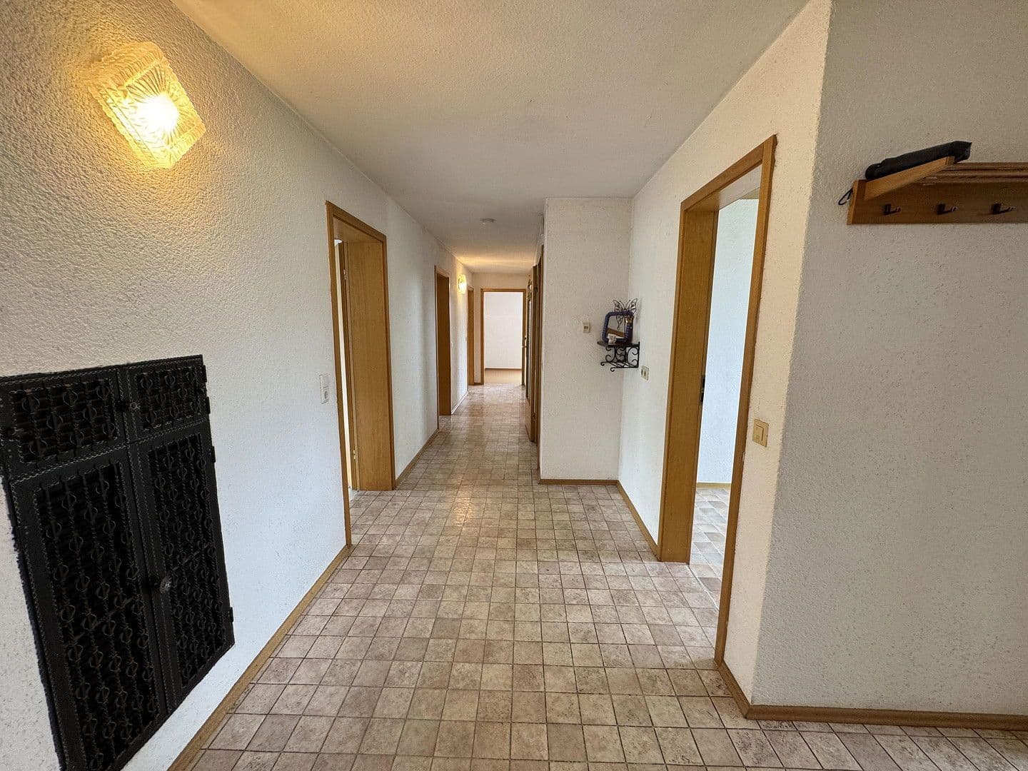 Prodej domu 120 m², pozemek 1.000 m², Biberbachstraße 13, Langenenslingen, Bádensko-Württembersko Prodej domu 120 m², pozemek 1.000 m², Biberbachstraße 13, Langenenslingen, Bádensko-Württembersko