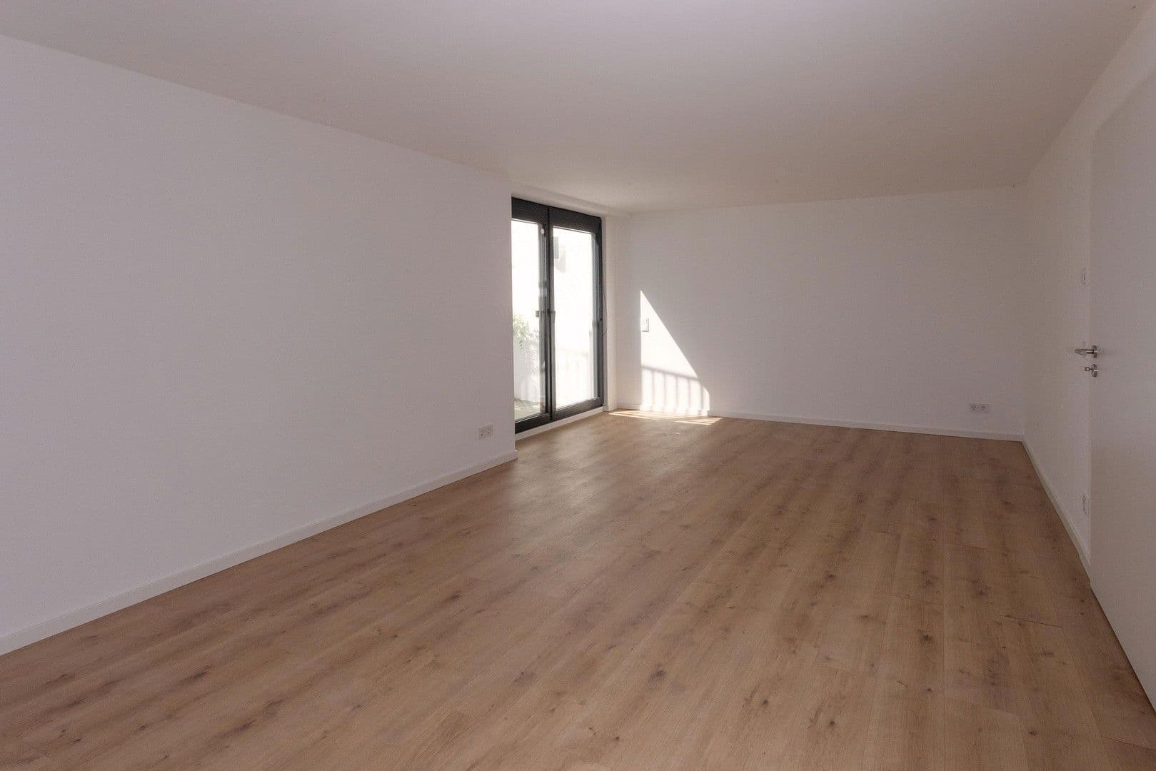 Prodej domu 135 m², pozemek 450 m², Planegg, Bavorsko Prodej domu 135 m², pozemek 450 m², Planegg, Bavorsko