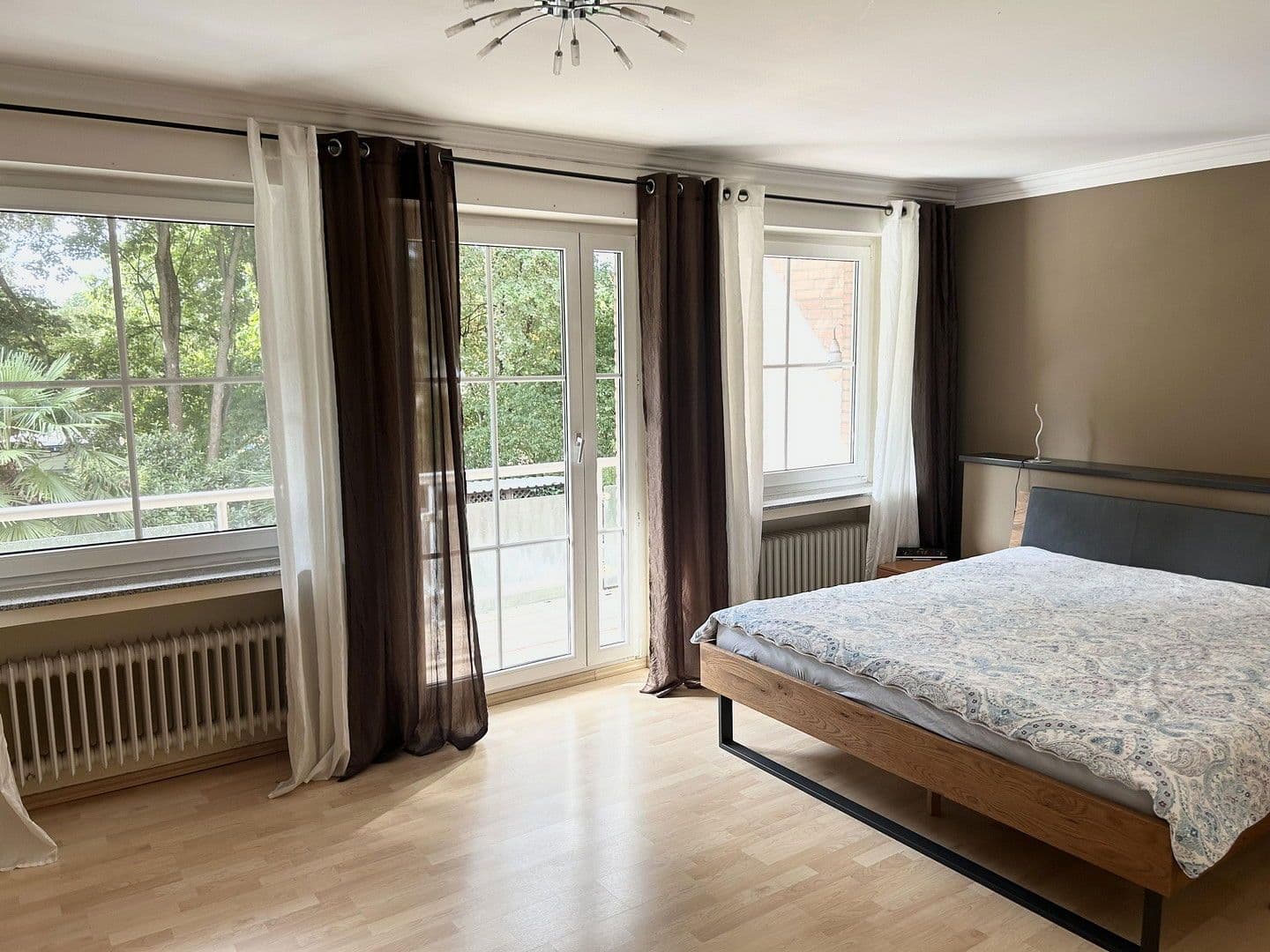 Prodej domu 205 m², pozemek 390 m², Neuss, Severní Porýní-Vestfálsko Prodej domu 205 m², pozemek 390 m², Neuss, Severní Porýní-Vestfálsko