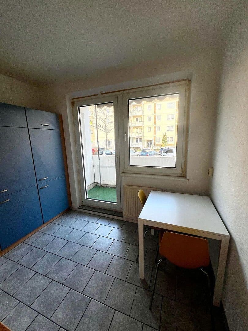 Pronájem bytu 3+1 54 m², Platanenstr. 17, Leipzig, Sasko Pronájem bytu 3+1 54 m², Platanenstr. 17, Leipzig, Sasko