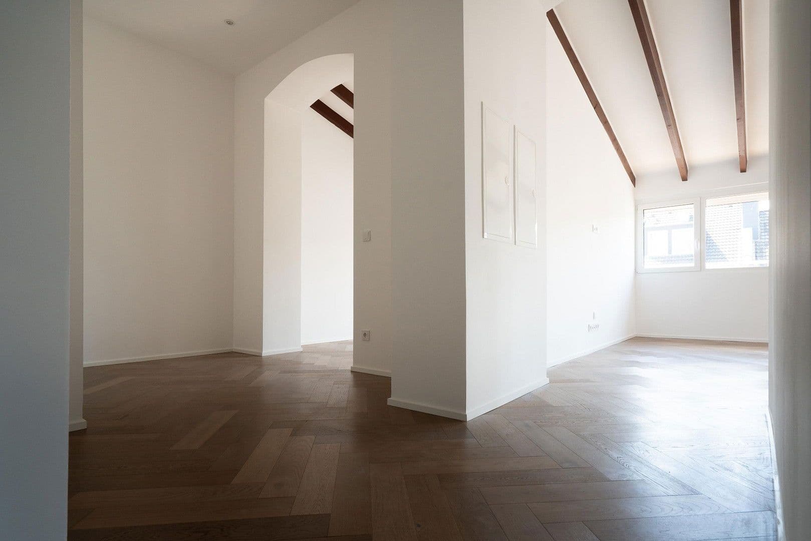 Prodej bytu 5+1 165 m², Düsseldorf, Severní Porýní-Vestfálsko Prodej bytu 5+1 165 m², Düsseldorf, Severní Porýní-Vestfálsko