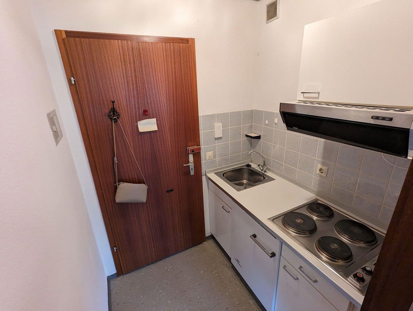 Pronájem bytu 1+1 23 m², Harzstraße, Schönwald im Schwarzwald, Bádensko-Württembersko Pronájem bytu 1+1 23 m², Harzstraße, Schönwald im Schwarzwald, Bádensko-Württembersko