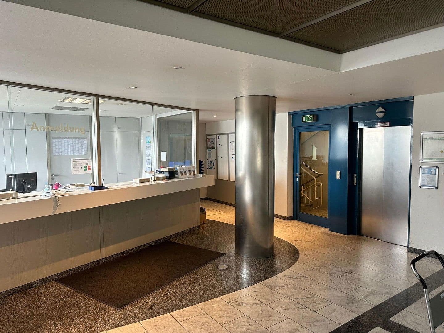 Pronájem nebytového prostoru 15.000 m², Colsmannstraße 25, Friedrichshafen, Bádensko-Württembersko Pronájem nebytového prostoru 15.000 m², Colsmannstraße 25, Friedrichshafen, Bádensko-Württembersko