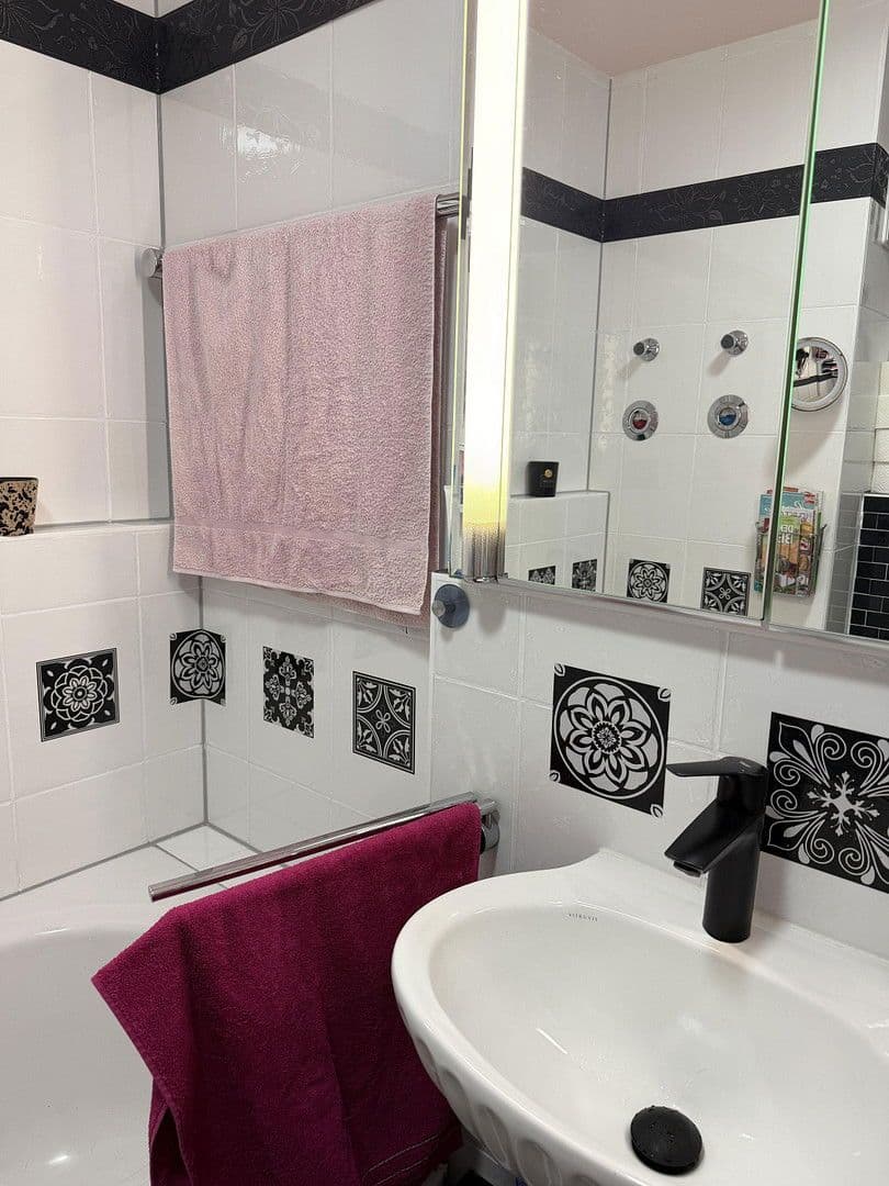 Prodej bytu 2+kk 74 m², Frankenstr. 14, Bubenreuth, Bavorsko Prodej bytu 2+kk 74 m², Frankenstr. 14, Bubenreuth, Bavorsko