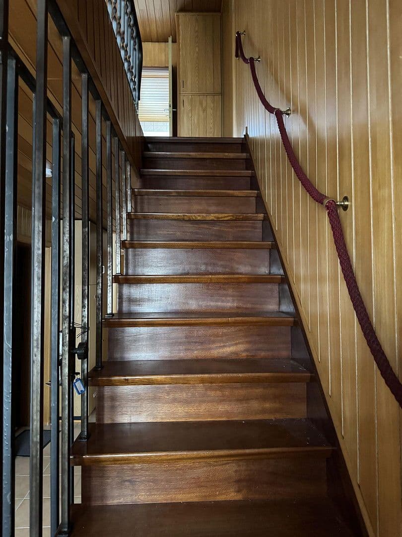 Prodej domu 320 m², pozemek 490 m², Idstein, Hessen Prodej domu 320 m², pozemek 490 m², Idstein, Hessen