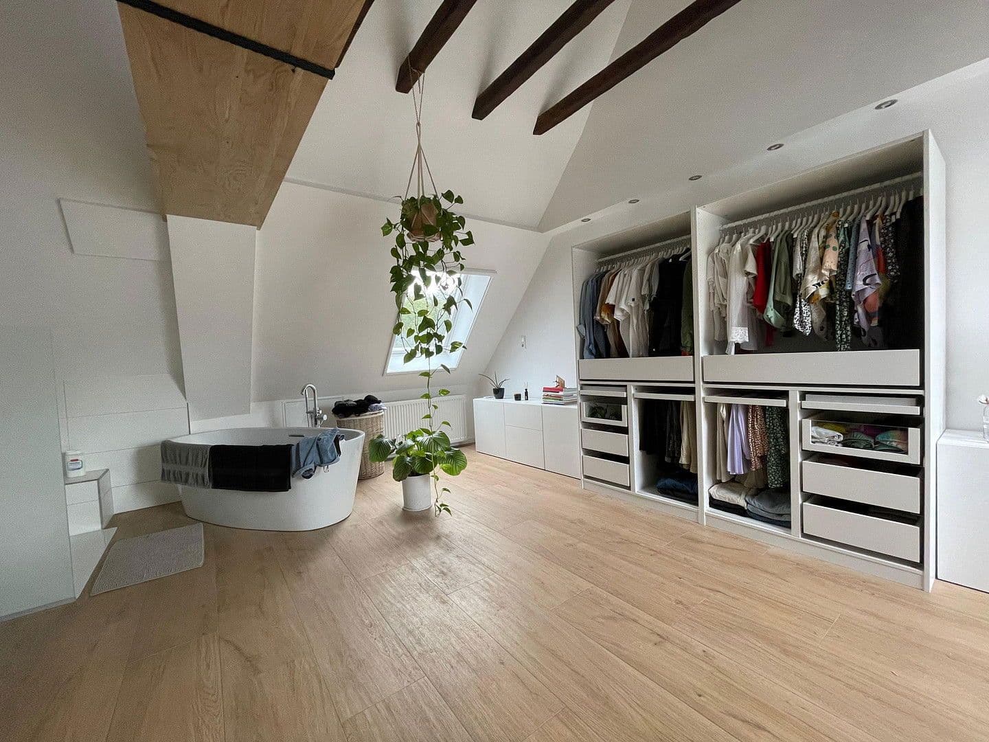 Pronájem bytu 3+kk 117 m², Wächtersbach, Hessen Pronájem bytu 3+kk 117 m², Wächtersbach, Hessen