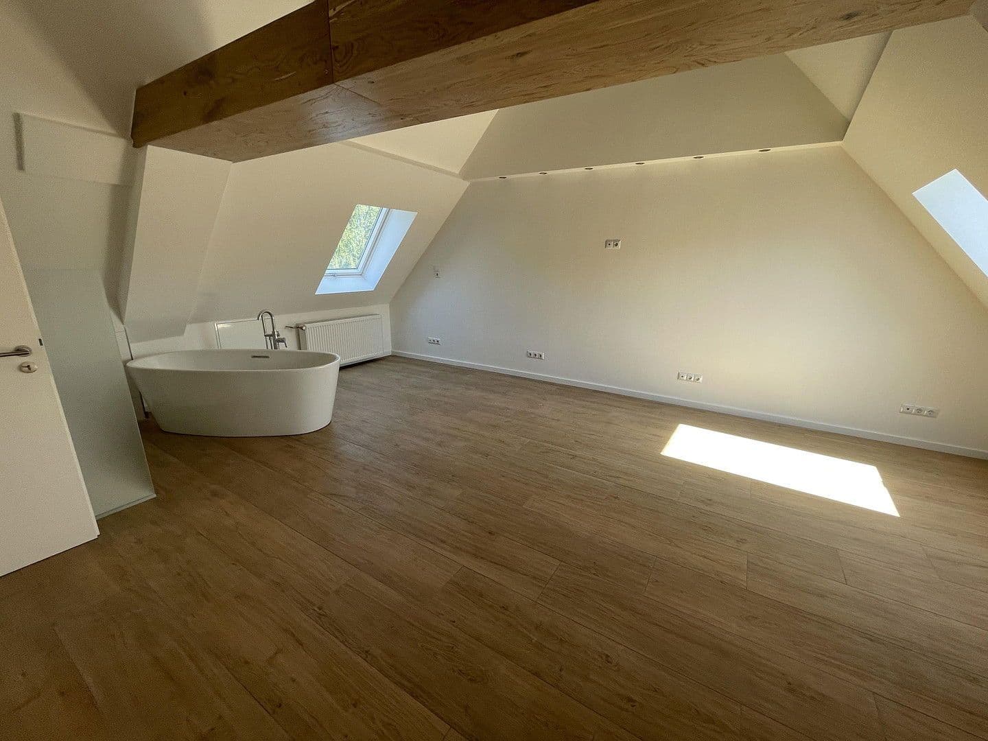 Pronájem bytu 3+kk 117 m², Wächtersbach, Hessen Pronájem bytu 3+kk 117 m², Wächtersbach, Hessen