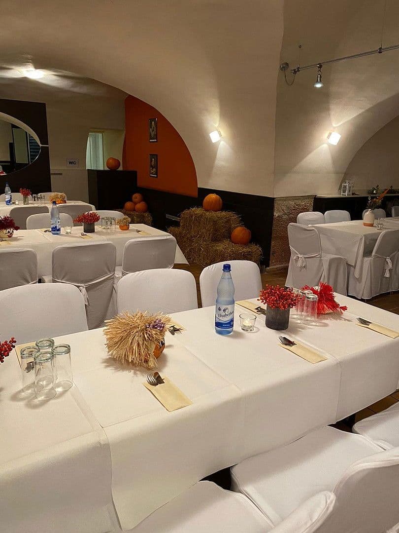 Prodej domu 810 m², pozemek 710 m², Rheingönheimerstraße 98, Ludwigshafen, Porýní-Falc Prodej domu 810 m², pozemek 710 m², Rheingönheimerstraße 98, Ludwigshafen, Porýní-Falc