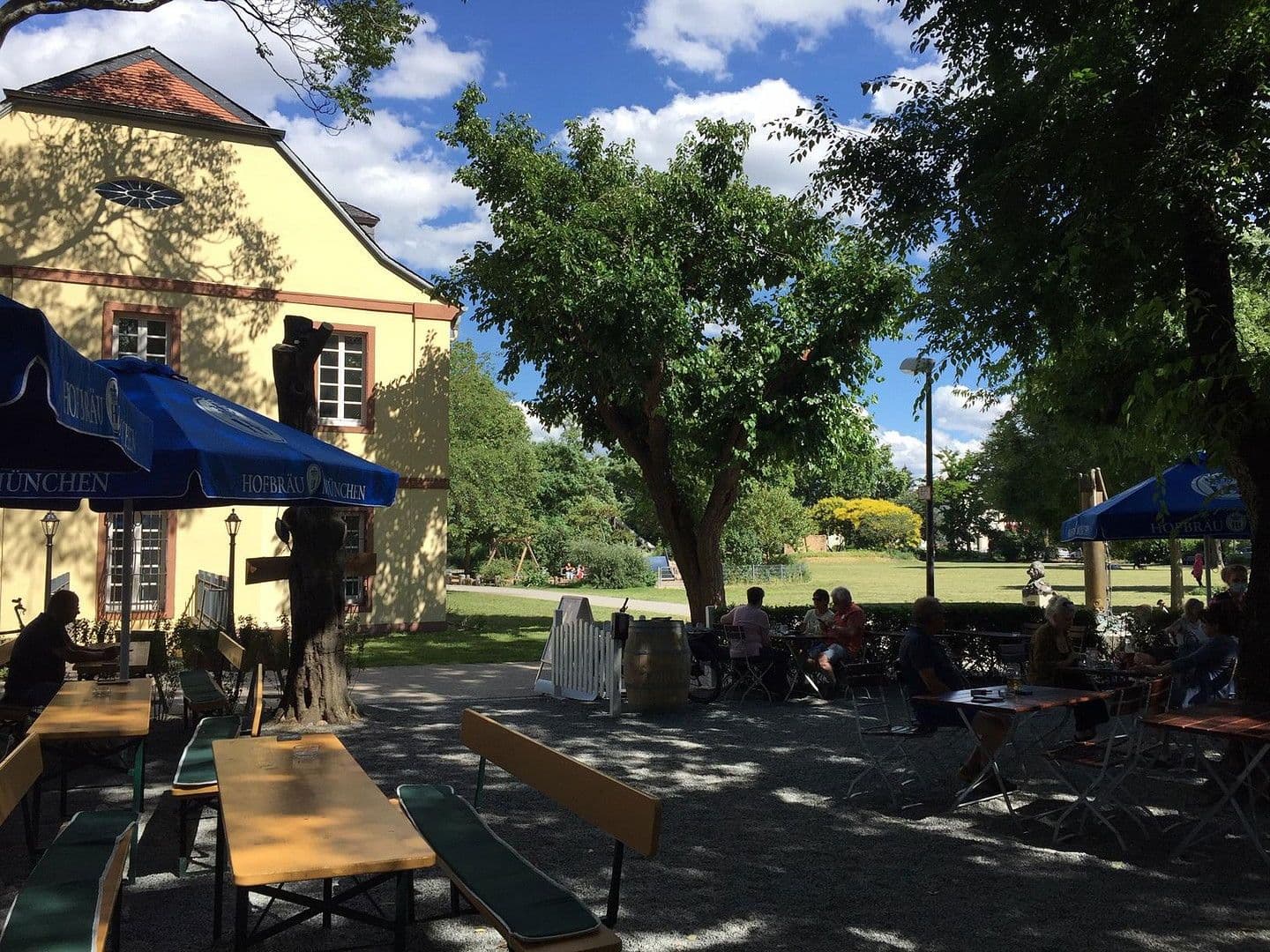 Prodej domu 810 m², pozemek 710 m², Rheingönheimerstraße 98, Ludwigshafen, Porýní-Falc Prodej domu 810 m², pozemek 710 m², Rheingönheimerstraße 98, Ludwigshafen, Porýní-Falc