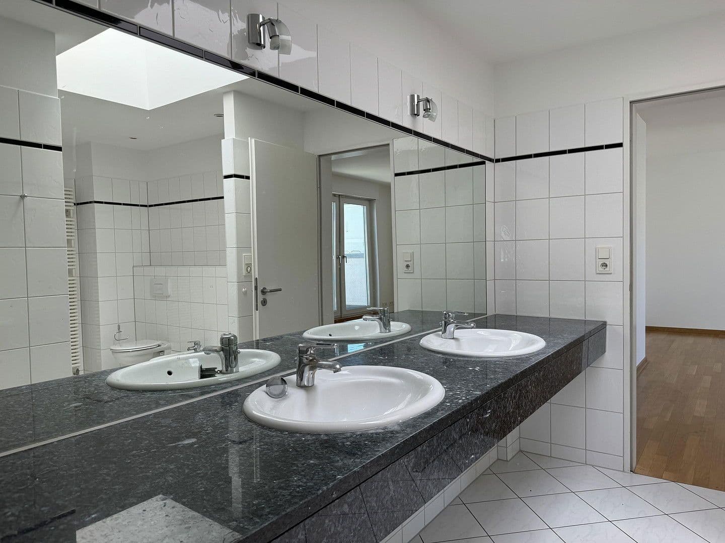 Prodej bytu 5+1 198 m², Albrechtstraße, Berlin, Berlín Prodej bytu 5+1 198 m², Albrechtstraße, Berlin, Berlín