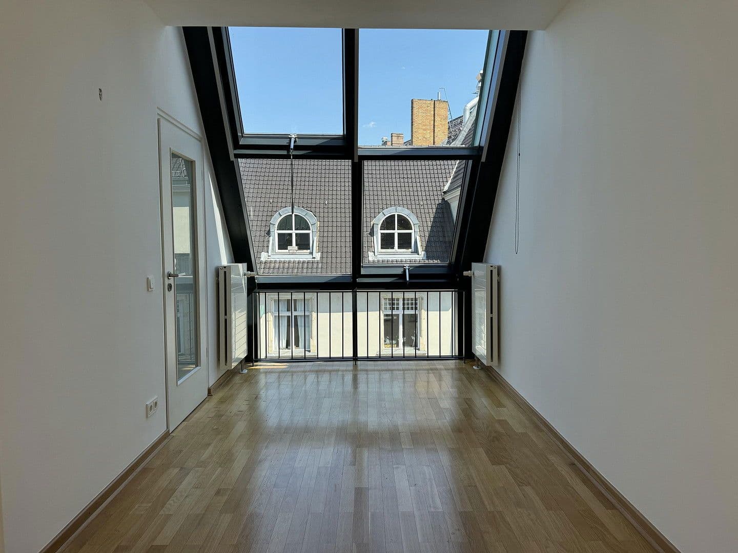 Prodej bytu 5+1 198 m², Albrechtstraße, Berlin, Berlín Prodej bytu 5+1 198 m², Albrechtstraße, Berlin, Berlín