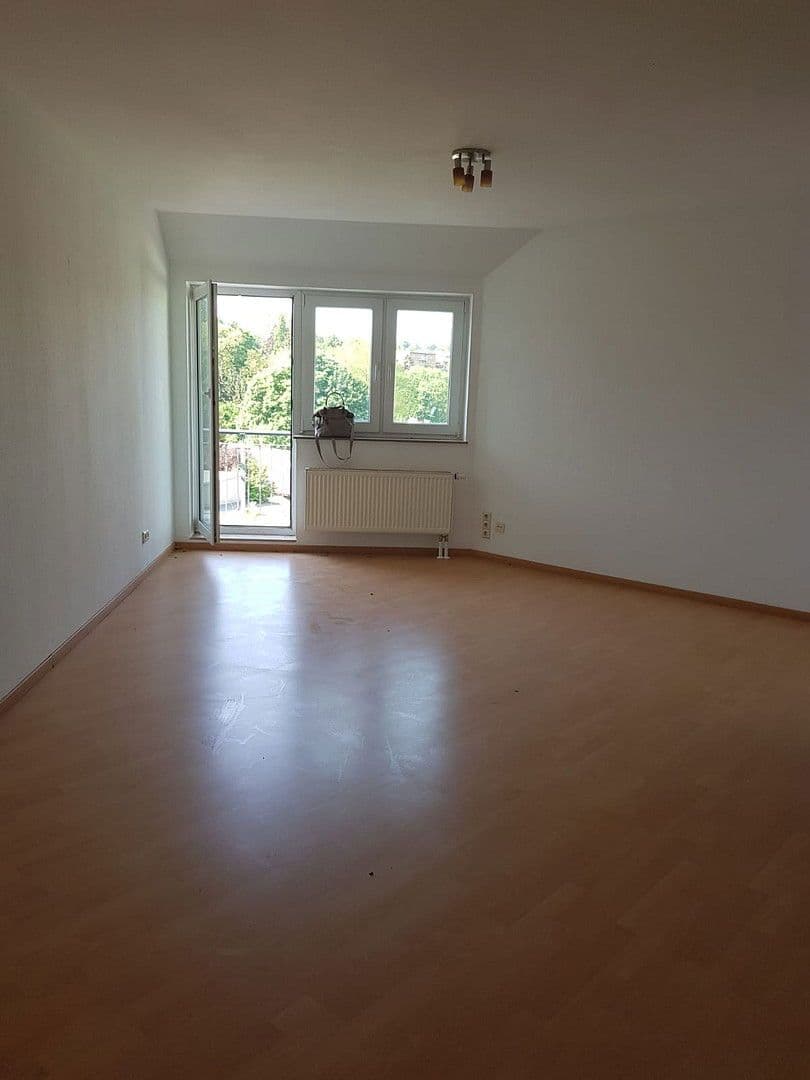 Pronájem bytu 2+1 59 m², Moritzplatz 6c, Naumburg (Saale), Sasko-Anhaltsko Pronájem bytu 2+1 59 m², Moritzplatz 6c, Naumburg (Saale), Sasko-Anhaltsko