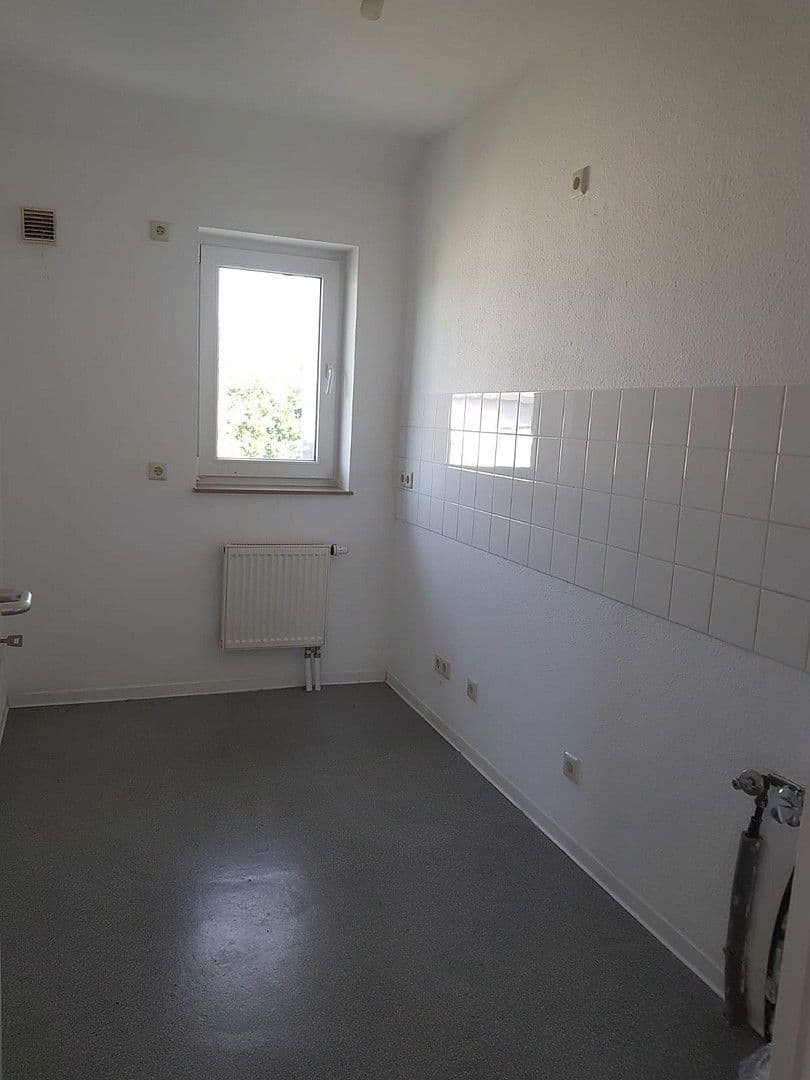 Pronájem bytu 2+1 59 m², Moritzplatz 6c, Naumburg (Saale), Sasko-Anhaltsko Pronájem bytu 2+1 59 m², Moritzplatz 6c, Naumburg (Saale), Sasko-Anhaltsko