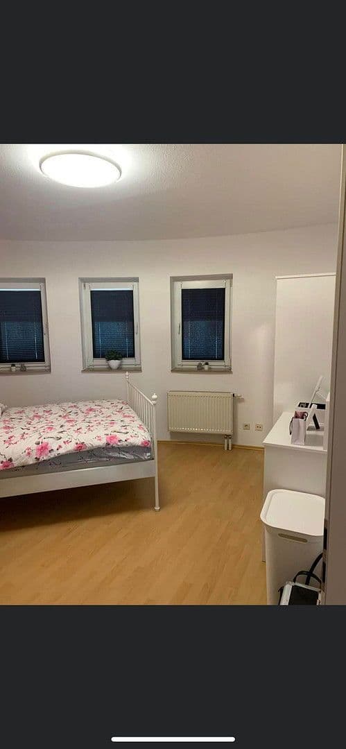 Pronájem bytu 2+1 59 m², Moritzplatz 6c, Naumburg (Saale), Sasko-Anhaltsko Pronájem bytu 2+1 59 m², Moritzplatz 6c, Naumburg (Saale), Sasko-Anhaltsko