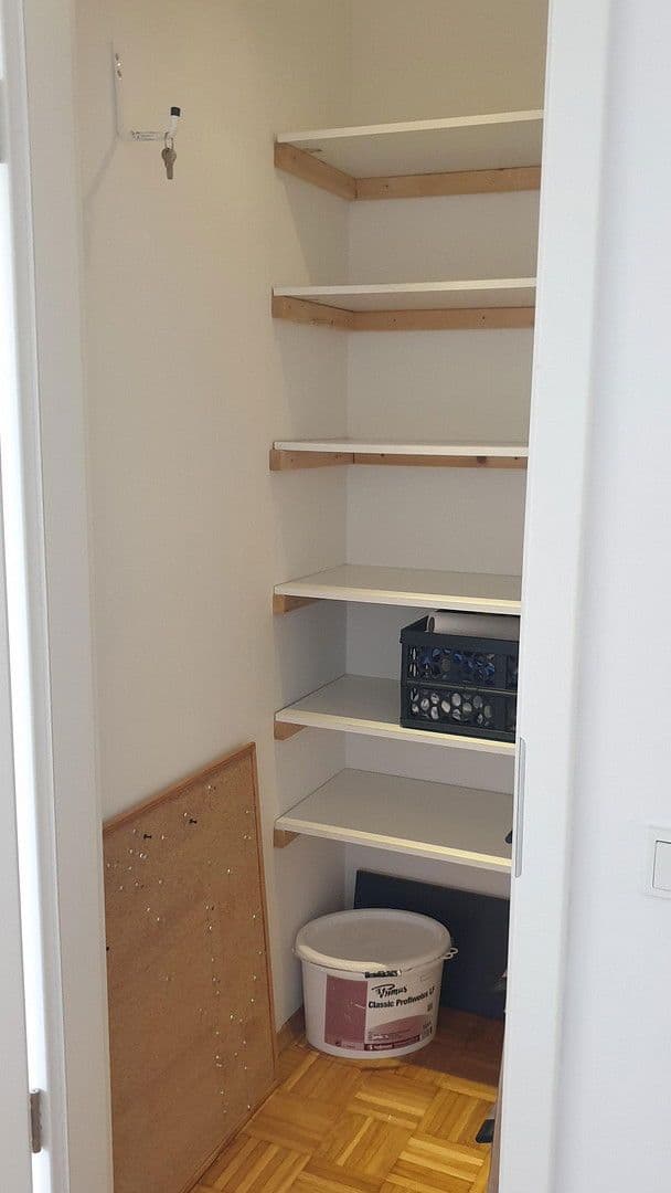 Prodej bytu 3+1 106 m², Köln, Severní Porýní-Vestfálsko Prodej bytu 3+1 106 m², Köln, Severní Porýní-Vestfálsko