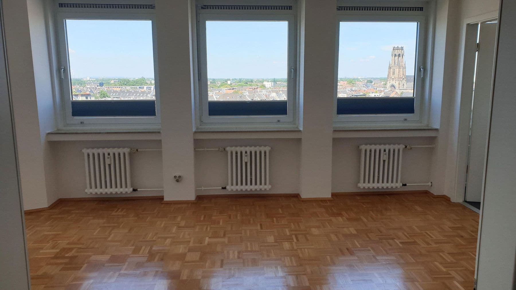 Prodej bytu 3+1 106 m², Köln, Severní Porýní-Vestfálsko Prodej bytu 3+1 106 m², Köln, Severní Porýní-Vestfálsko