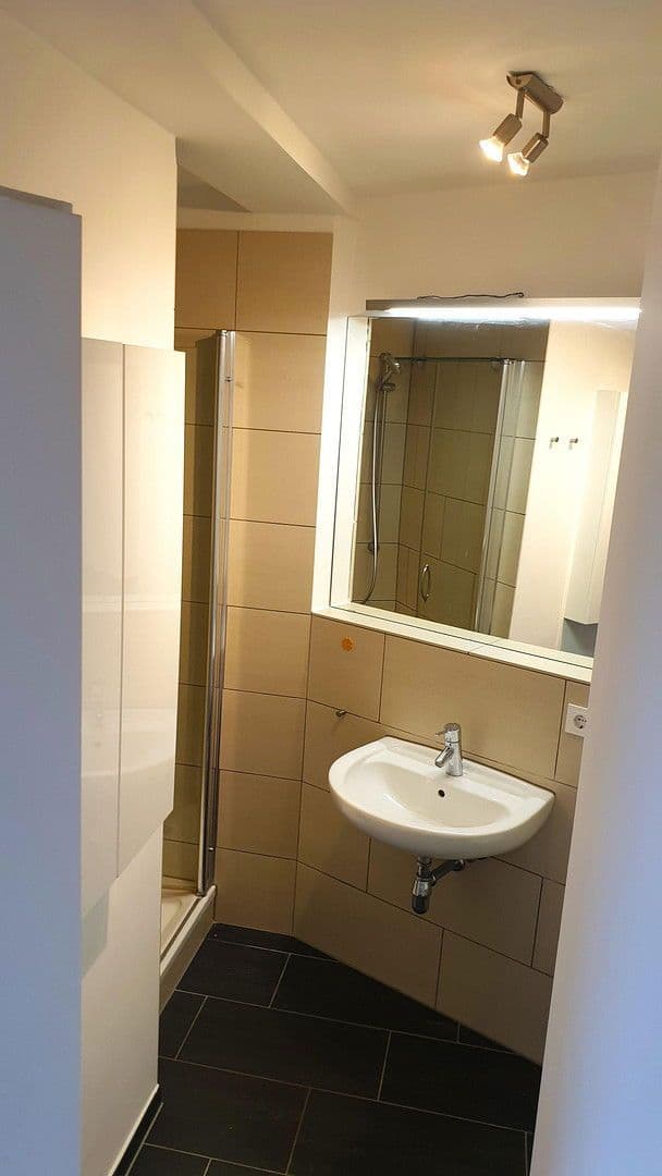 Prodej bytu 3+1 106 m², Köln, Severní Porýní-Vestfálsko Prodej bytu 3+1 106 m², Köln, Severní Porýní-Vestfálsko