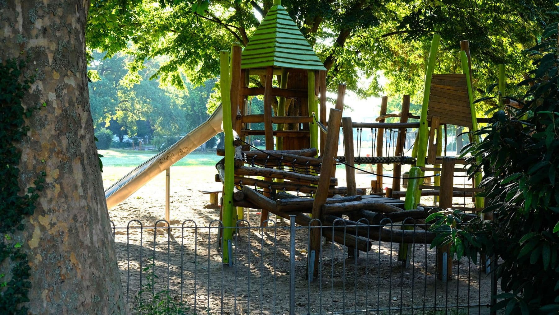 Prodej bytu 3+1 106 m², Köln, Severní Porýní-Vestfálsko Prodej bytu 3+1 106 m², Köln, Severní Porýní-Vestfálsko