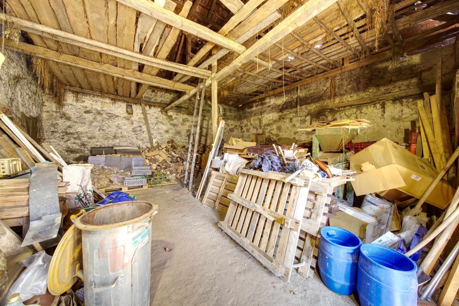 Prodej domu 2.032 m², pozemek 5.365 m², Nezdřev, Plzeňský kraj Prodej domu 2.032 m², pozemek 5.365 m², Nezdřev, Plzeňský kraj