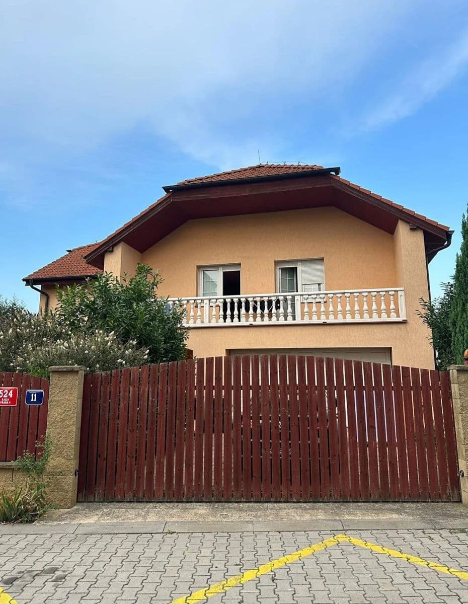 Prodej domu 350 m², pozemek 1.388 m², Praha, Praha Prodej domu 350 m², pozemek 1.388 m², Praha, Praha