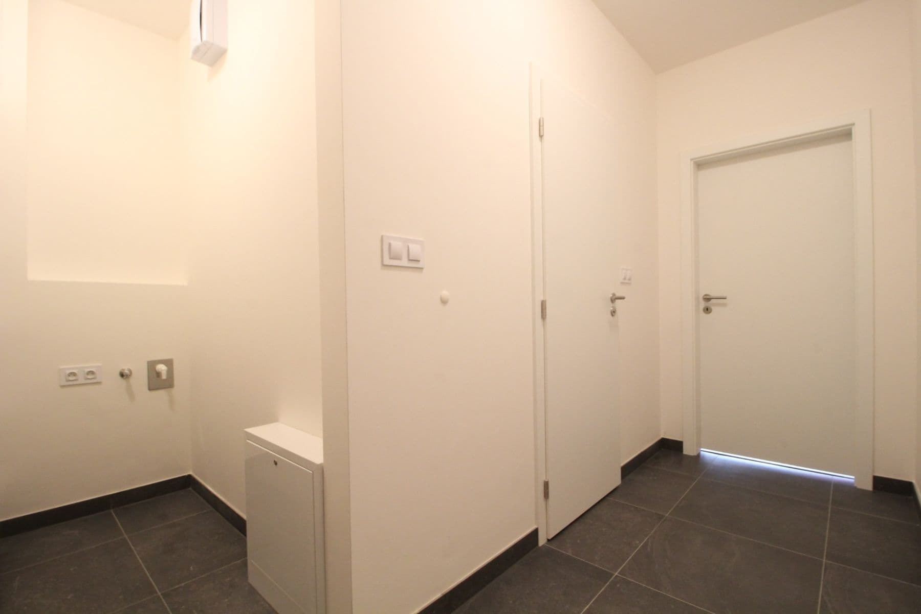 Pronájem bytu 1+kk 43 m², Choceradská, Praha, Praha Pronájem bytu 1+kk 43 m², Choceradská, Praha, Praha