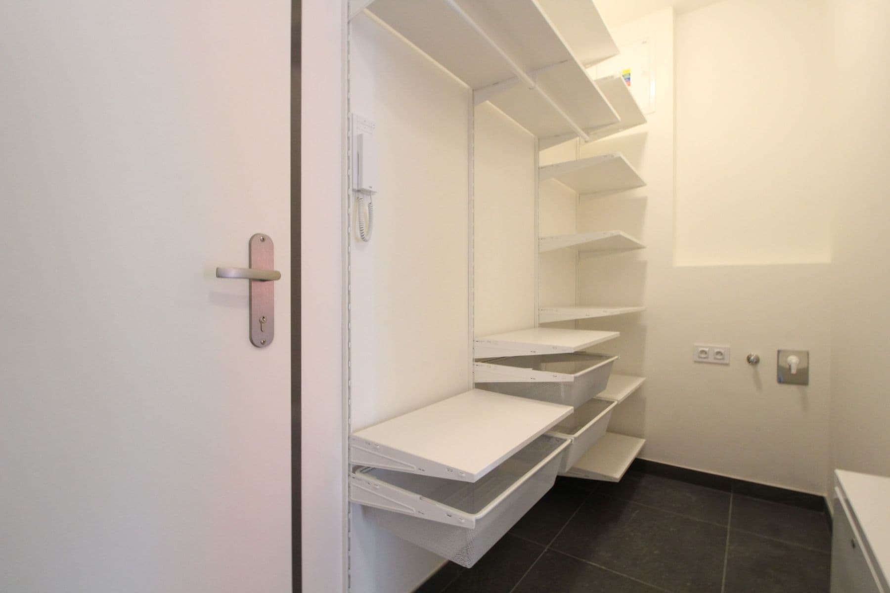 Pronájem bytu 1+kk 43 m², Choceradská, Praha, Praha Pronájem bytu 1+kk 43 m², Choceradská, Praha, Praha