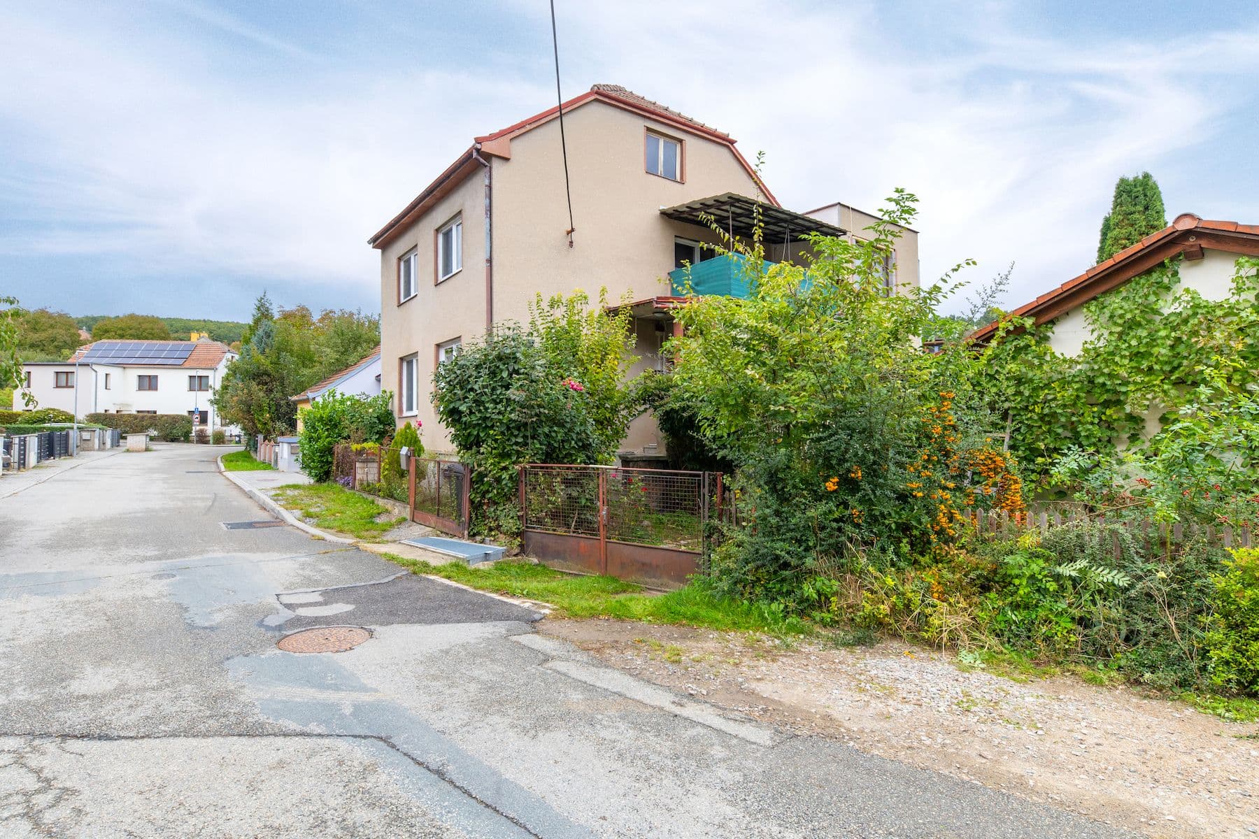 Prodej domu 325 m², pozemek 566 m², K Hluku, Lelekovice, Jihomoravský kraj Prodej domu 325 m², pozemek 566 m², K Hluku, Lelekovice, Jihomoravský kraj