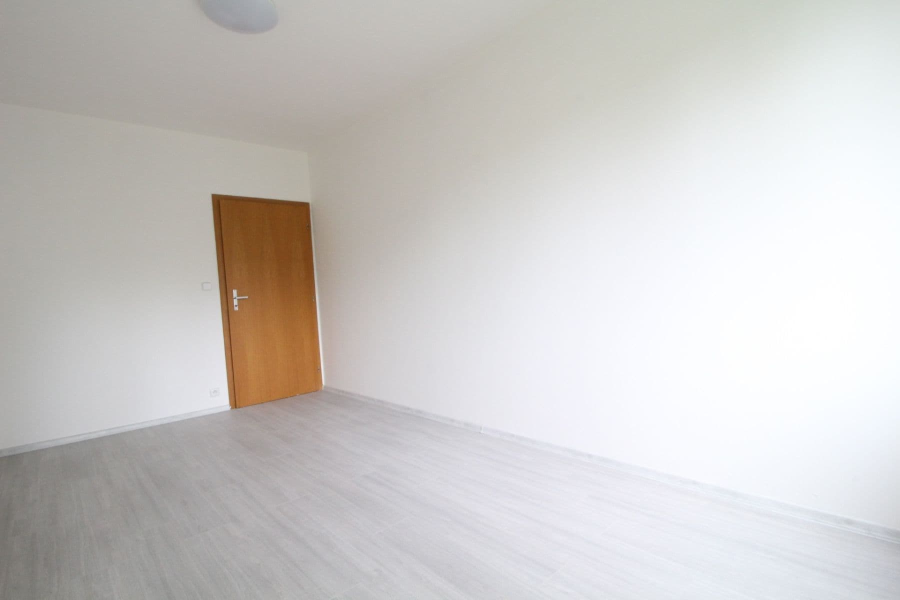Pronájem bytu 3+1 93 m², Velká skála, Praha, Praha Pronájem bytu 3+1 93 m², Velká skála, Praha, Praha
