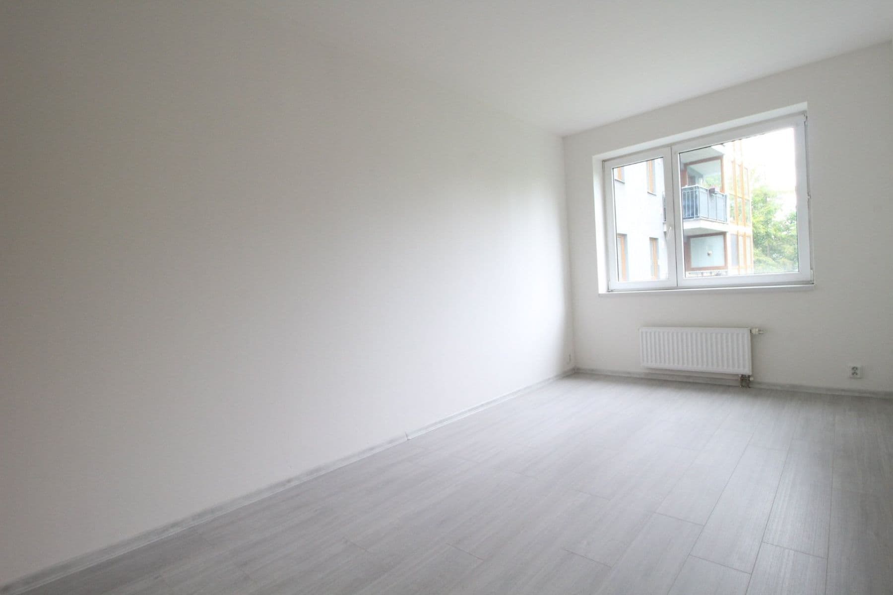 Pronájem bytu 3+1 93 m², Velká skála, Praha, Praha Pronájem bytu 3+1 93 m², Velká skála, Praha, Praha