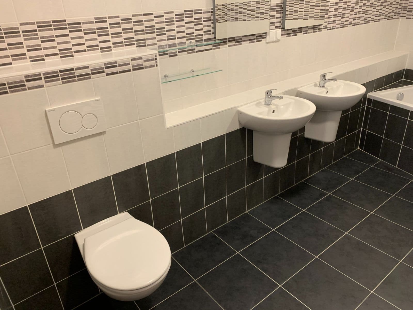 Prodej bytu 3+1 141 m², Cementářská, Praha, Praha Prodej bytu 3+1 141 m², Cementářská, Praha, Praha